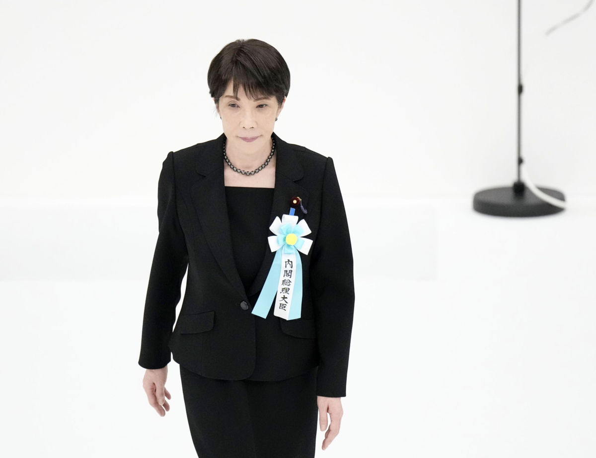 다카이치 야스쿠니 참배