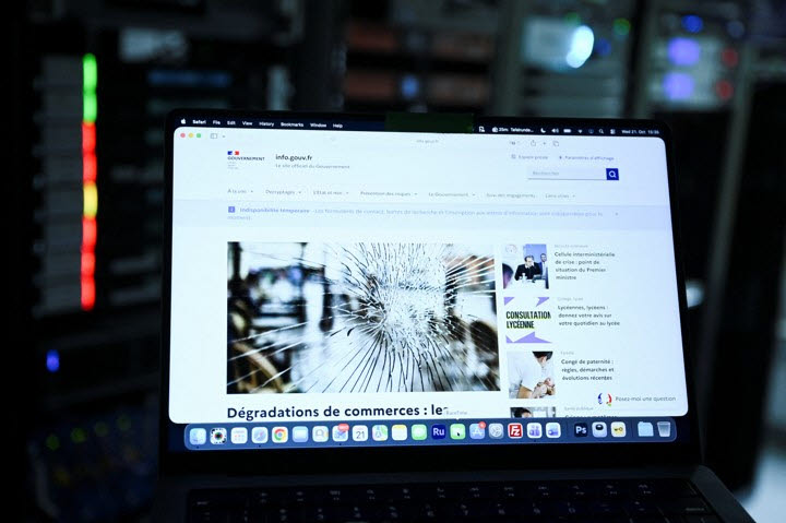 AI 보안 취약점 유럽 웹사이트 폐쇄